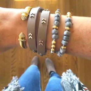 NWT STELLA & DOT Gold Pavé Ansley Cuff ✨